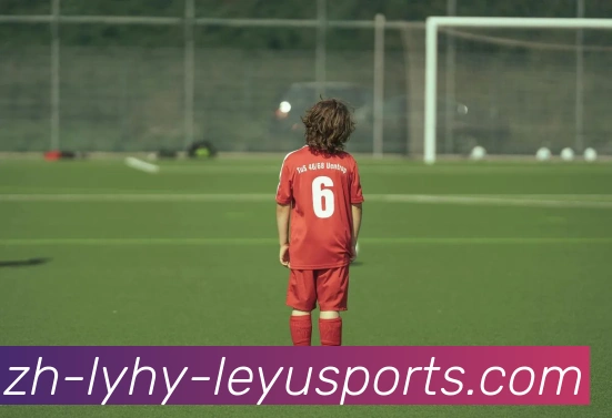 足球手势识别技术是否能提升无声环境下的战术传达效率